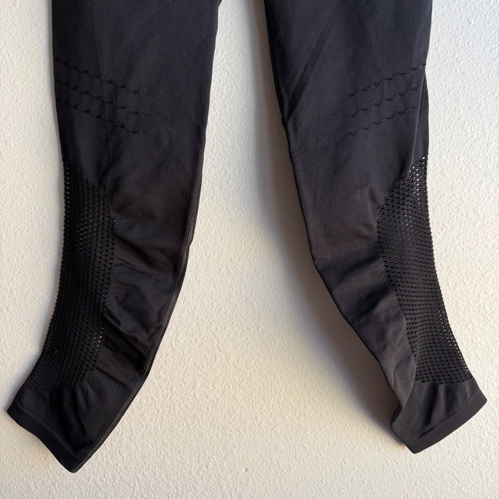 Zella High Waisted Black Seamless Athletic Workout Leggings Activewear Yoga L - Picture 4 of 10